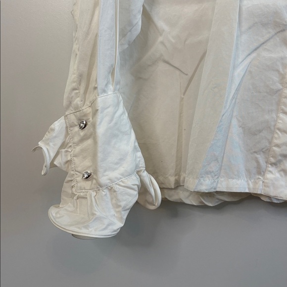 Perry Ellis White Ruffle Button-Up Blouse with Ruffle Cuffs. Vintage - Picture 10 of 10